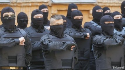 Командование батальонов "Донбасс" и "Азов" срочно вылетело в город Изюм