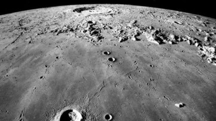 На поверхности Луны обнаружено огромное здание 