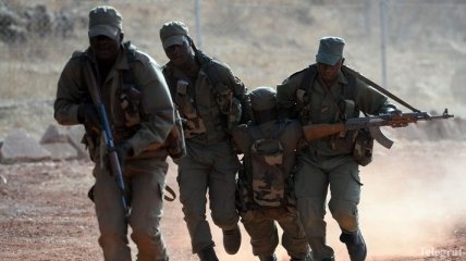 В боях на востоке Мали погибли 20 человек