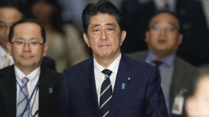 В Японии правительство в полном составе подало в отставку