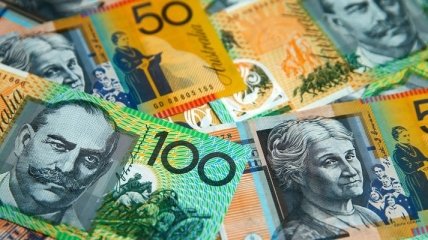 Австралия фактически запретила выплаты зарплат наличными