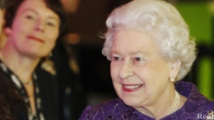 Королева записала рождественское обращение к нации в  3D