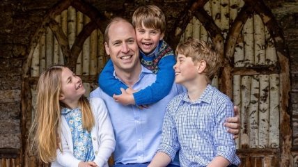 Принц Уильям с 10-летним Джорджем, 8-летней Шарлоттой и 5-летним Луи