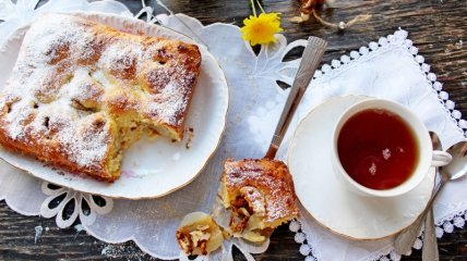 Пирог с целыми запеченными грушами "Привет, орех"