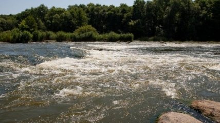 Уровень воды в реках Карпат поднимется до 2 м