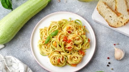 Спагетти могут быть и из кабачков