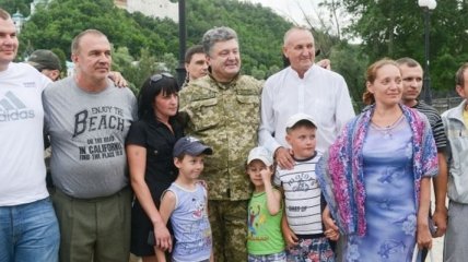 Порошенко: Украина хочет мира и урегулирования ситуации мирным путем