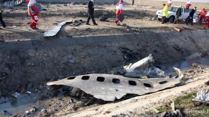 "Черные ящики" сбитого самолета МАУ: Иран официально обратился к Франции 