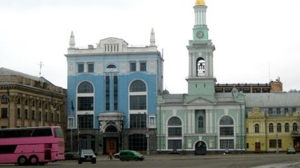 Контрактовую площадь в Киеве перекроют до середины января