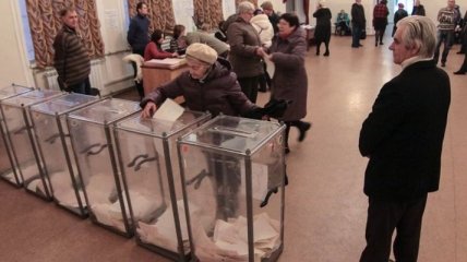 Явка избирателей в Мариуполе составляет 34,6%, в Красноармейске - 34%