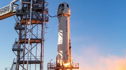 Компания Безоса провела успешный старт частной ракеты New Shepard