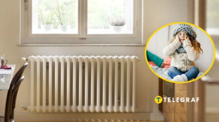 Девочка в комнате