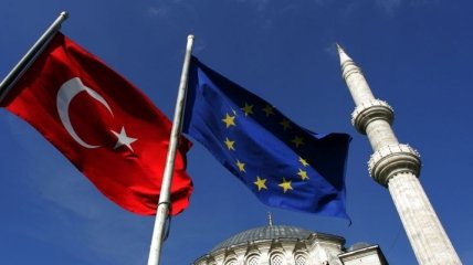 В Евросоюзе сократят помощь Турции 