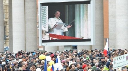 Папа Римский призвал к диалогу для урегулирования ситуации в Украине