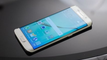 Samsung Galaxy S6 Edge признан лучшим смартфоном года