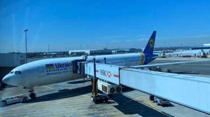 Возвращение украинцев домой: из Нью-Йорка вылетел специальный рейс