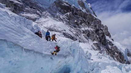 Украинские альпинисты поднялись на Эверест: как это было