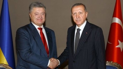 Порошенко призвал Эрдогана помочь в освобождении украинских заложников