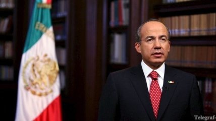 Фелипе Кальдерон предложил переименовать страну в Мексику