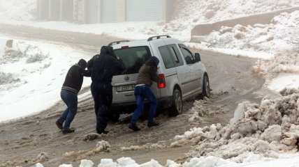 Снегопады обрушились на некоторые районы Ближнего Востока