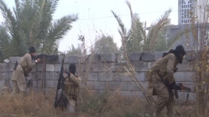 СМИ: Боевики "ИГИЛ" казнили более двух десятков мирных жителей Мосула