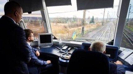 "Укрзализныця" анонсировала масштабное строительство железной дороги к границе Украины
