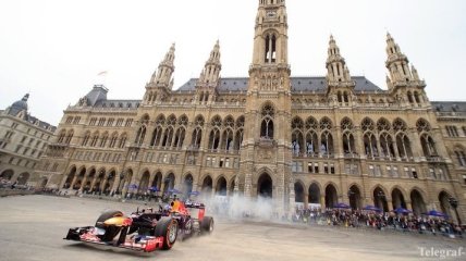 Прекрасное шоу "Формулы-1" к Гран-при Австрии