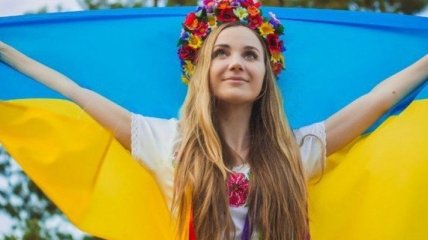 Соцопрос к 8 марта: Украинцы рассказали, чем должна заниматься женщина