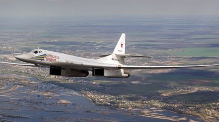 Кабмин разрешил сбивать нарушающие границы Украины самолеты