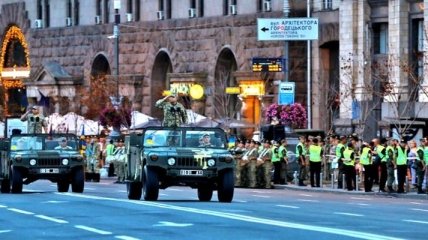 Тысячи военных и Полторак у метро: Как в Киеве репетировали парад (Фото)