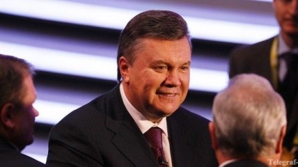 Янукович поздравил украинцев с Покровой