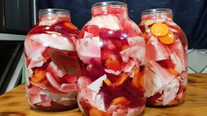 Закуска из капусты и свеклы