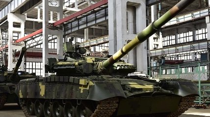 На передовую отправят новую партию танков Т-80 (Видео)
