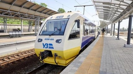 Укрзалізниця відкрила продаж квитків ще на 4 поїзди далекого сполучення