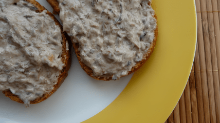 Закуска из грибов и плавленого сыра