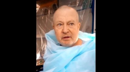 Мужчину с воспалением легких перевозили из больницы в больницу почти без одежды: видео из Никополя взволновало сеть