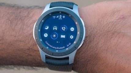 Новые подробности о Samsung Galaxy Watch 3: "умные" часы выйдут сразу в девяти модификациях