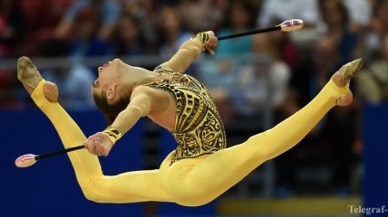 Украинки Никольченко и Вартлан вышли в финал многоборья ЧМ по художественной гимнастике