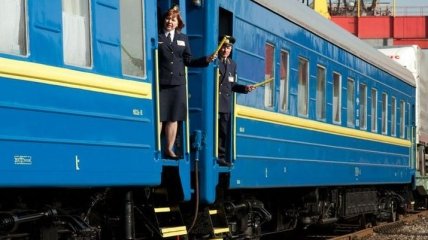Укрзализныця пустит еще 4 поезда ко Дню Независимости