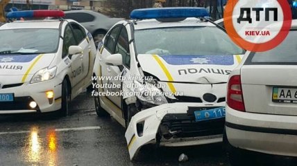 Полиция попала в серьезную аварию в Киеве