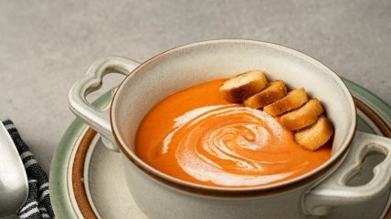 "Мой любимый супчик": Анита Луценко рассказала, как приготовить полезный томатный суп