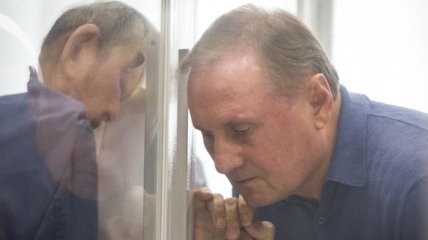 Ефремову снова продлили арест