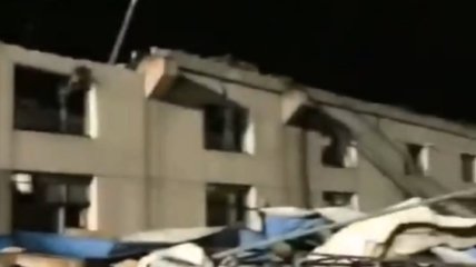Торнадо с крупным градом обрушился на Ухань, есть погибшие и сотни раненых (фото и видео)