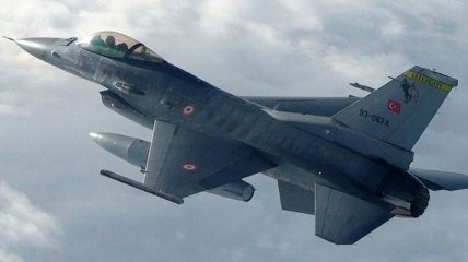 Турецкая авиация разбомбила минометную позицию "ИГИЛ" в Сирии