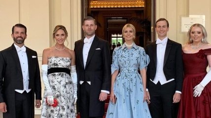 В Лондон на встречу с королевской семьей прибыли дети президента США