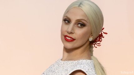 Леди Гага шокировала своим видом без макияжа