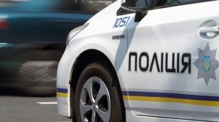 На Харьковском шоссе в Киеве водитель наехал на полицейского