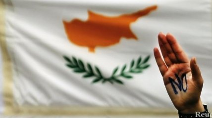 Спасение Кипра поставило под удар рейтинги других стран
