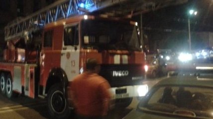 Спасатели ликвидировали пожар многоэтажки возле ст.м. "Шулявская"