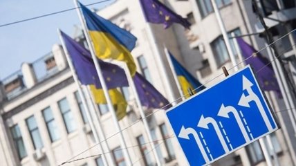 Когда Украина получит безвиз с ЕС: Гройсман спрогнозировал дату